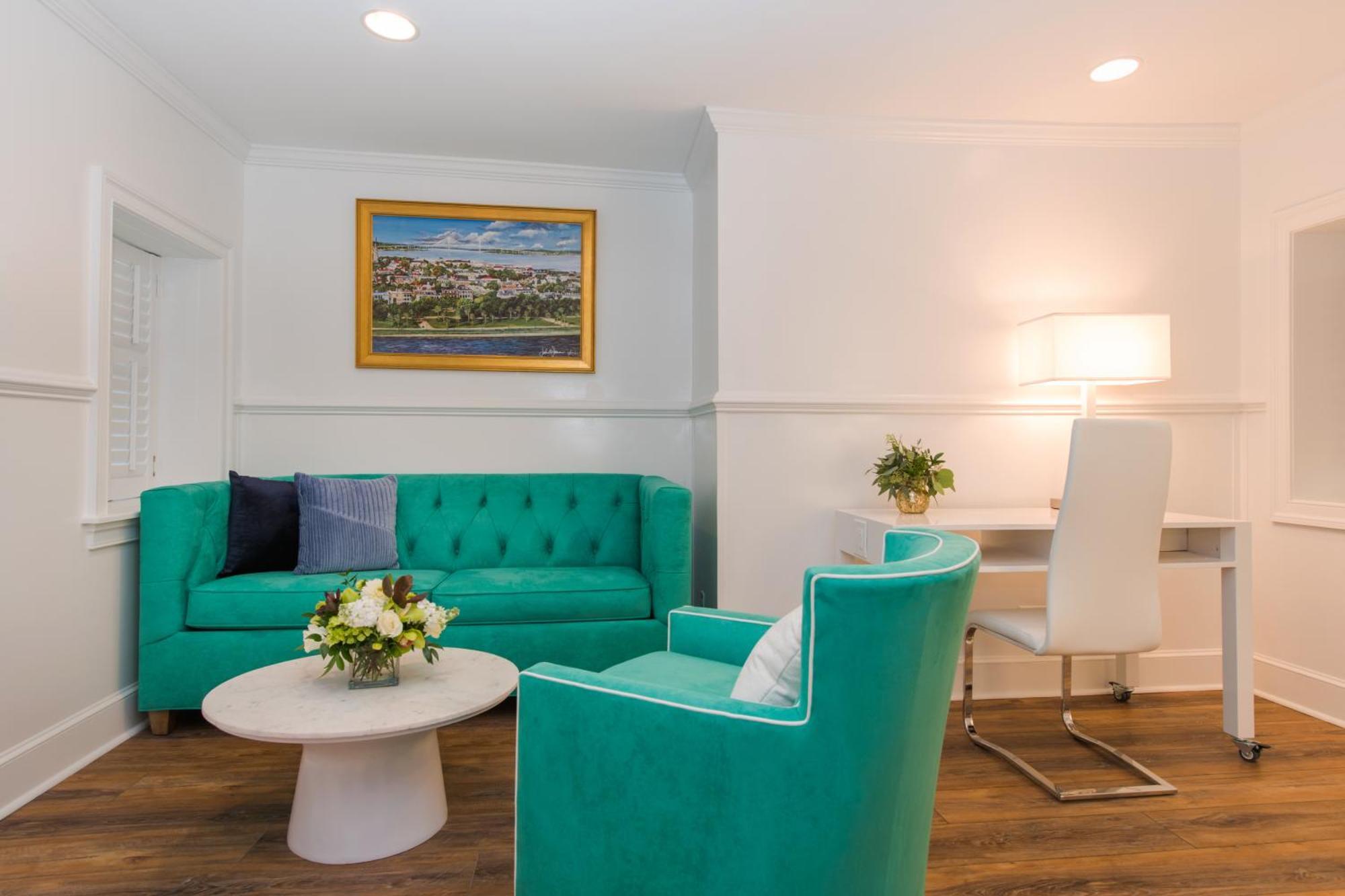 Battery Carriage House Suite