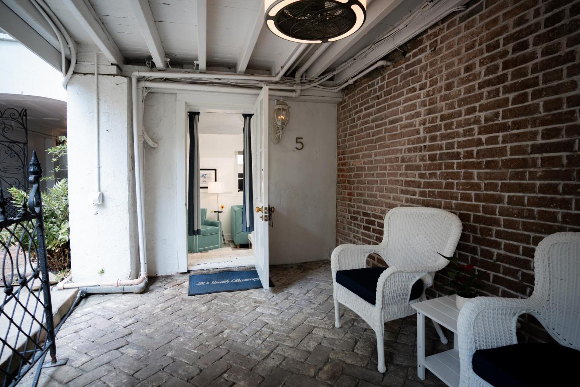 Devereux Suite Grand or Former Cellar or No Windows