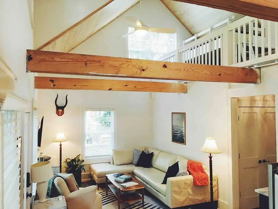 Liz Lane Cottage- Entire Guesthouse-1