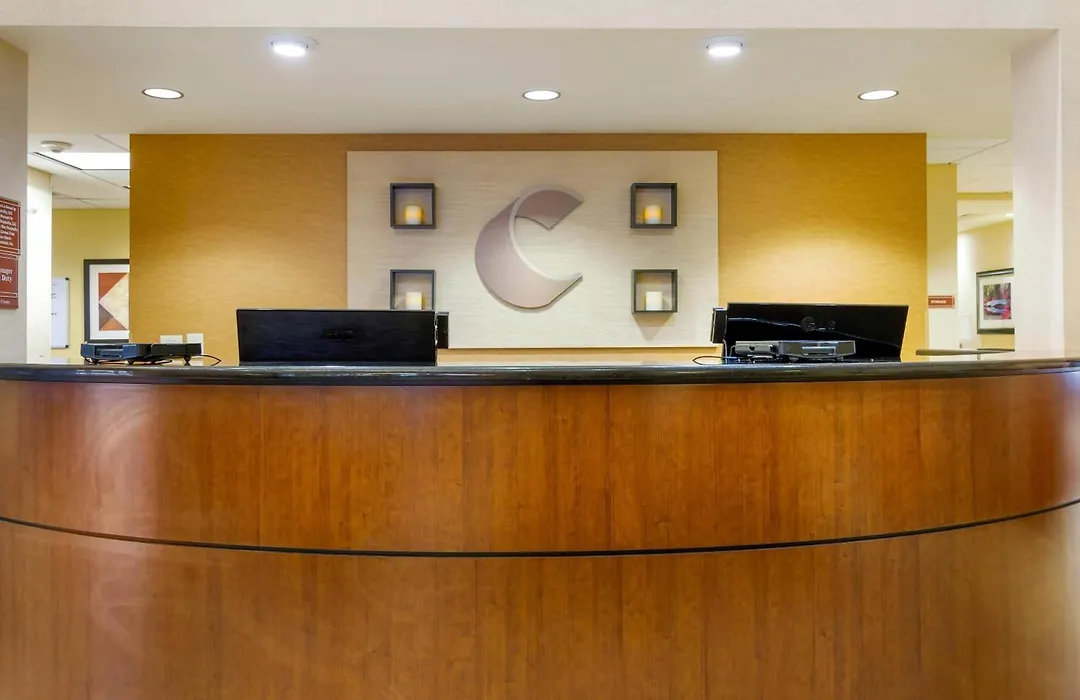 Comfort Suites Charleston West Ashley-1