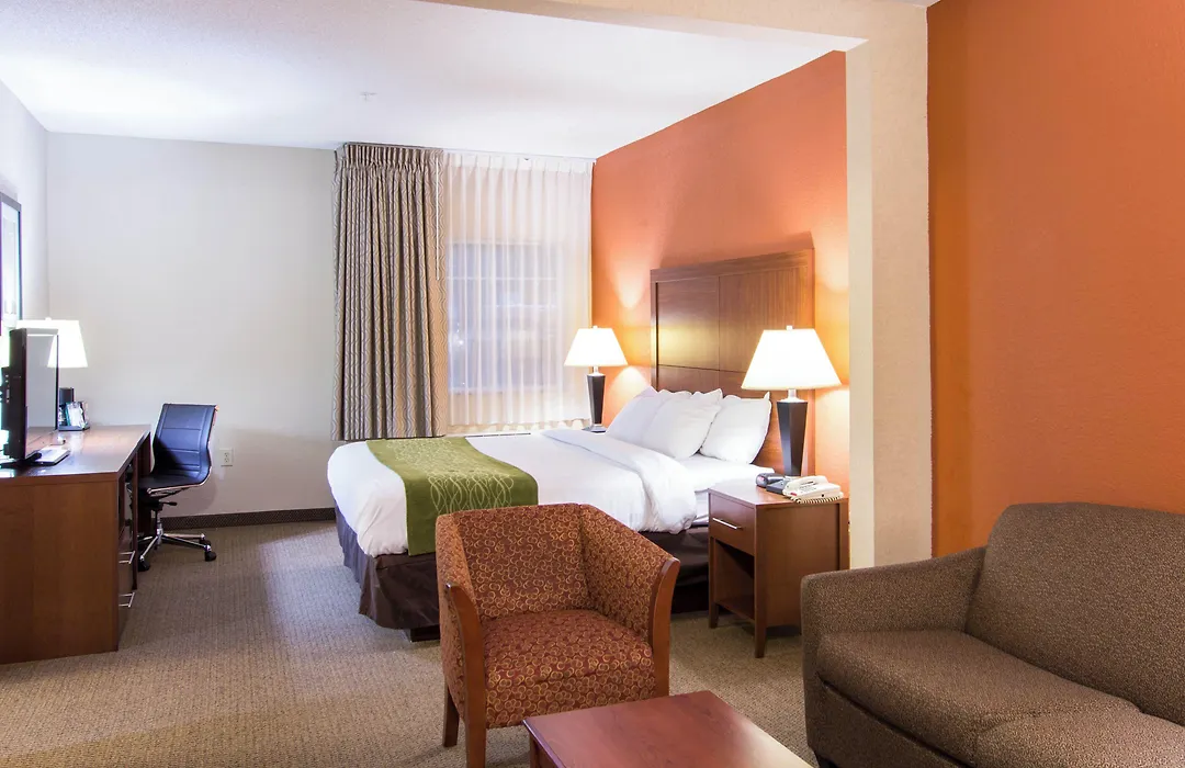 Comfort Inn & Suites Charleston Airport Convention Center-1