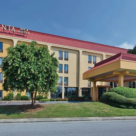 La Quinta Inn & Suites By Wyndham Charleston Riverview-3