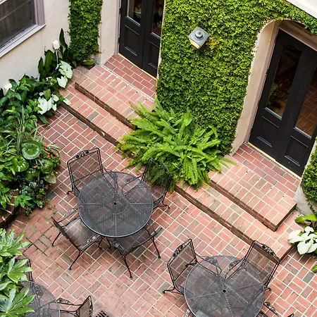 Kings Courtyard Inn-3