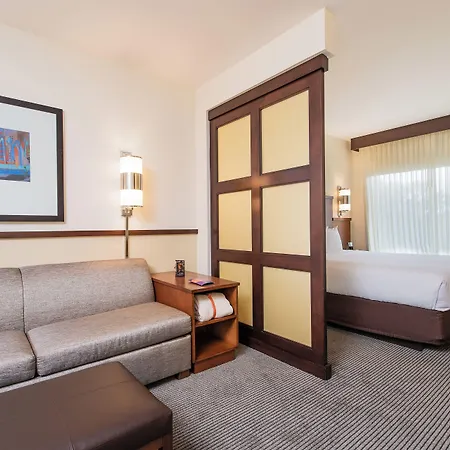 Hyatt Place Charleston Airport / Convention Center-2