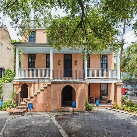 Revitalized Historical Southern Residence-2
