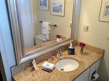 27 State Street Bed & Breakfast-3